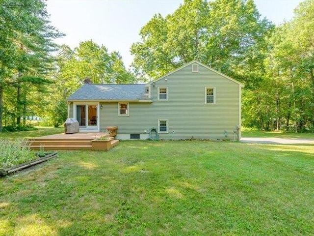 House for sale in Pepperell, Massachusetts