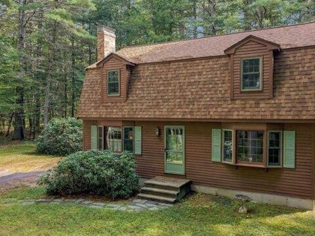 House for sale in Pepperell, Middlesex County