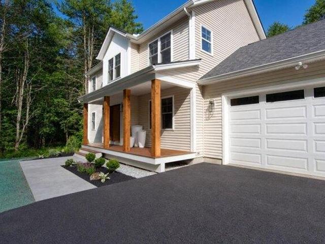 House for sale in New Hampshire
