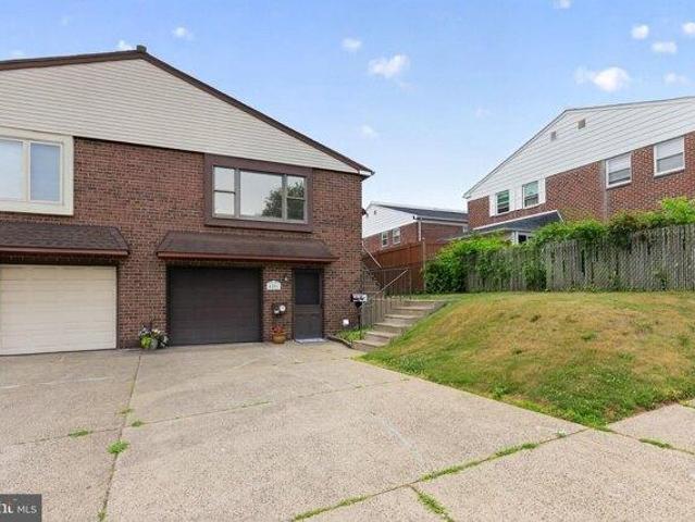 House for sale in Philadelphia, Pennsylvania