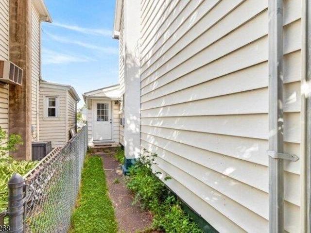 House for sale in Phillipsburg, New Jersey