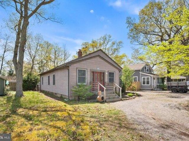 House for sale in Pine Beach, New Jersey