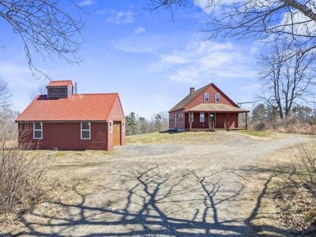 House for sale in Maine