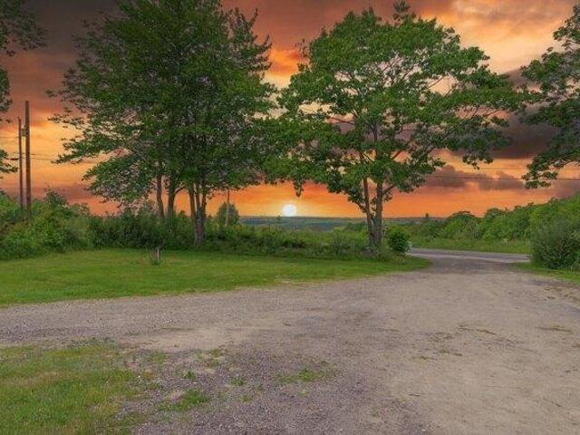 House for sale in Maine