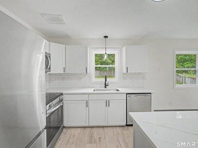 House for sale in Moosup, Plainfield