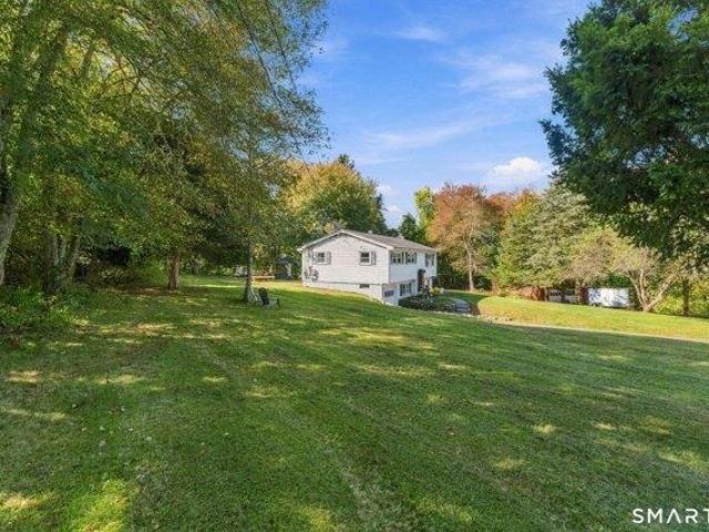 House for sale in Central Village, Plainfield