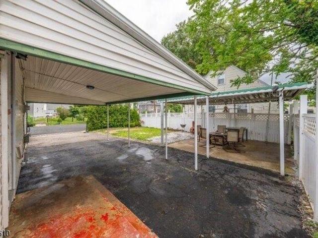 House for sale in Plainfield, New Jersey