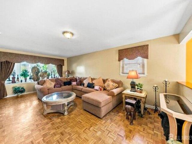 House for sale in Netherwood, Plainfield