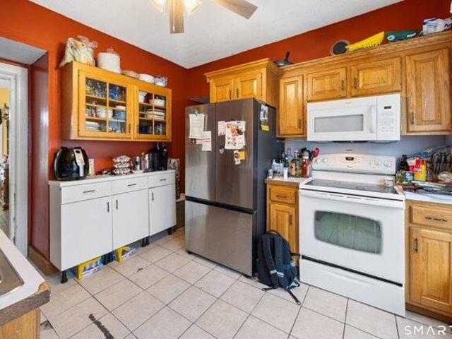 House for sale in Plainville, Connecticut