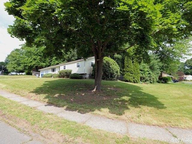 House for sale in Plainville, Connecticut