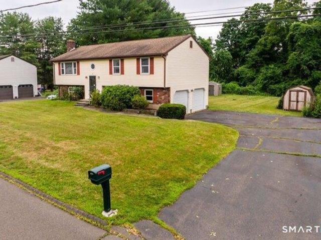 House for sale in Plainville, Connecticut