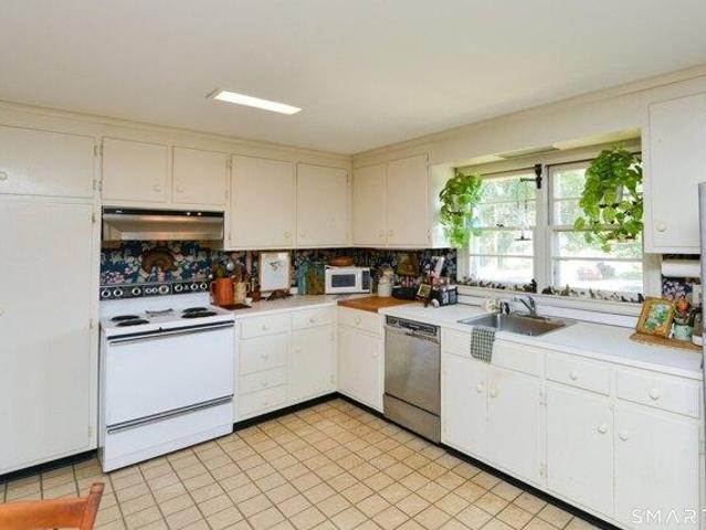 House for sale in Plainville, Capitol Planning Region