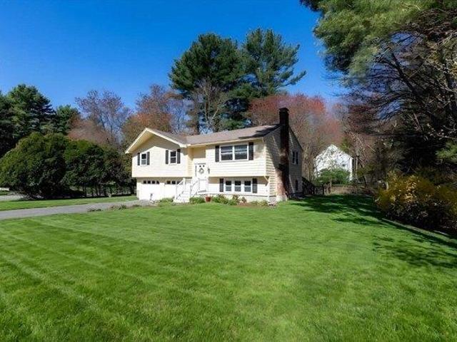 House for sale in Plainville, Massachusetts