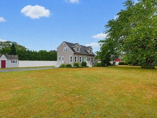 House for sale in Plainville, Massachusetts