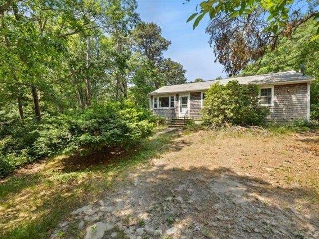 House for sale in Manomet, Massachusetts