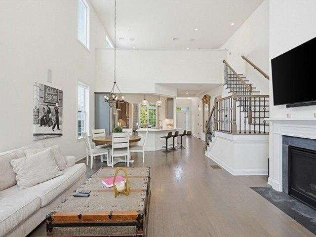 House for sale in Manomet, Massachusetts