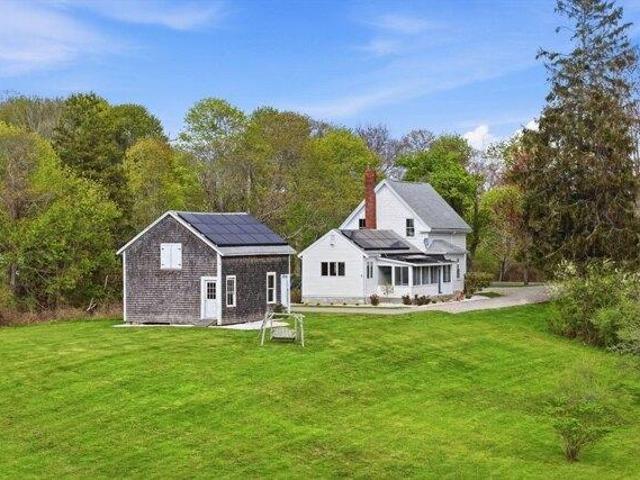 House for sale in Manomet, Massachusetts