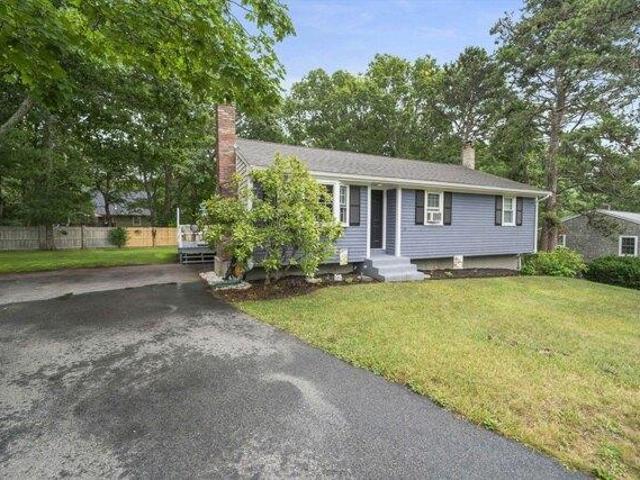 House for sale in Manomet, Massachusetts
