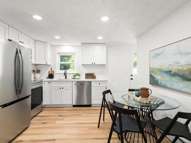 House for sale in Manomet, Massachusetts