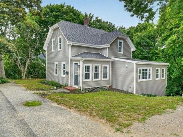 House for sale in Manomet, Massachusetts