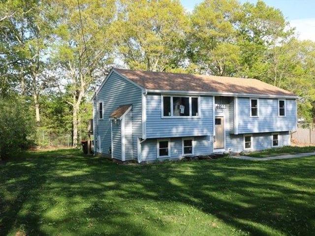House for sale in Manomet, Massachusetts
