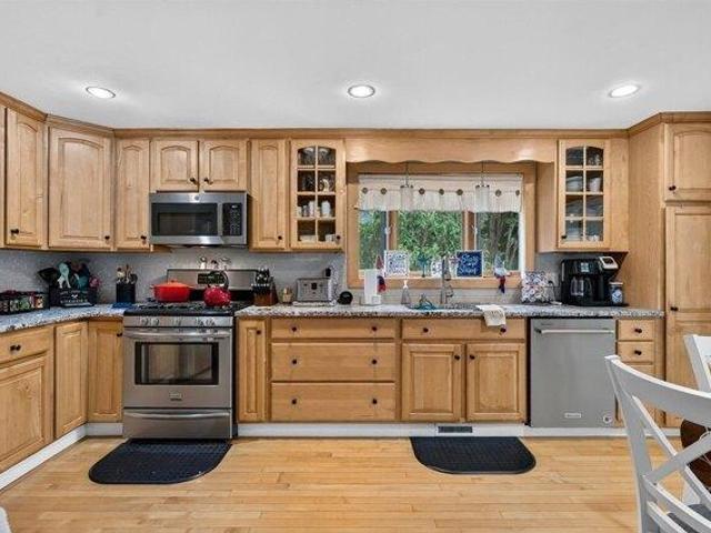 House for sale in Manomet, Massachusetts