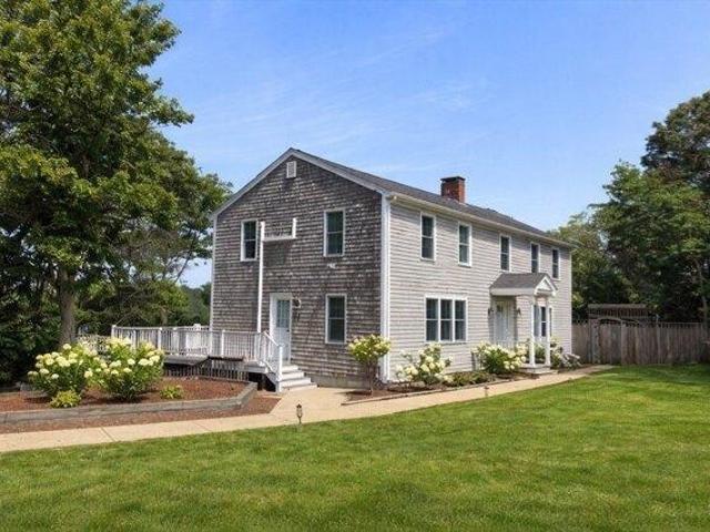 House for sale in Manomet, Massachusetts