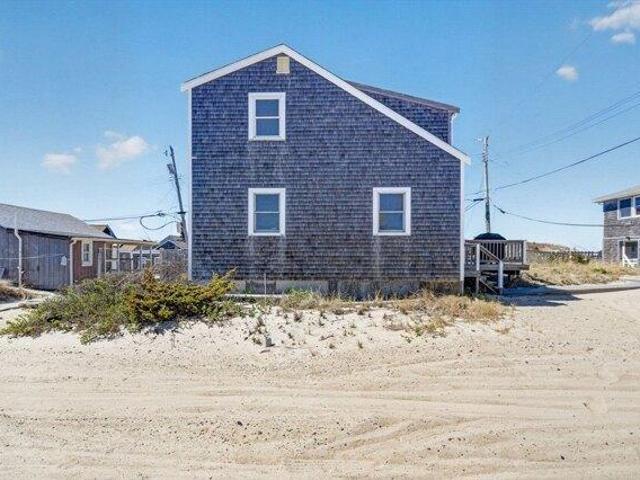 House for sale in Manomet, Massachusetts