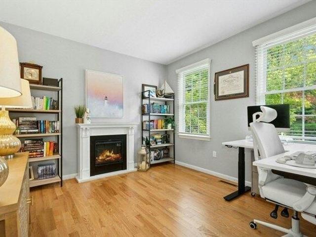 House for sale in Manomet, Massachusetts