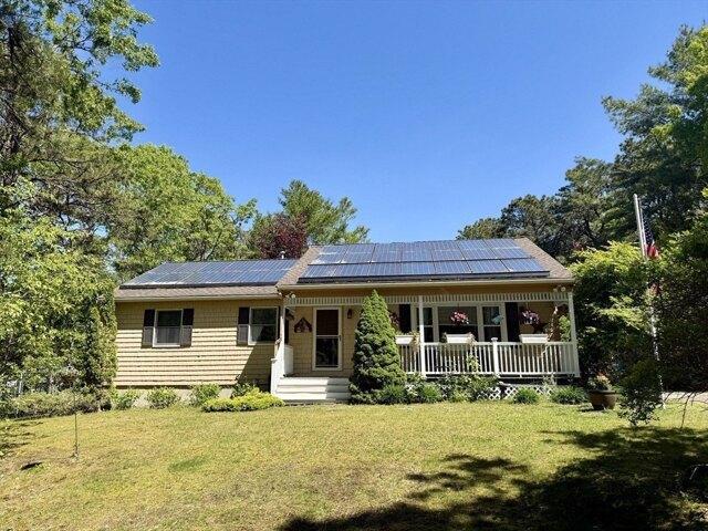 House for sale in Manomet, Massachusetts