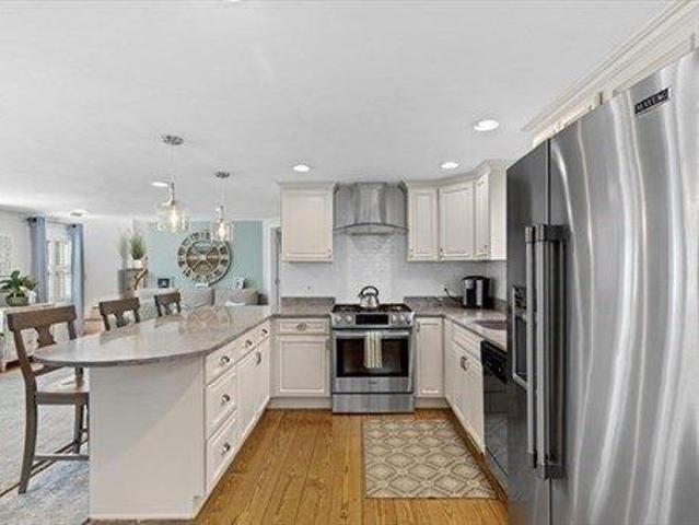 House for sale in Manomet, Massachusetts
