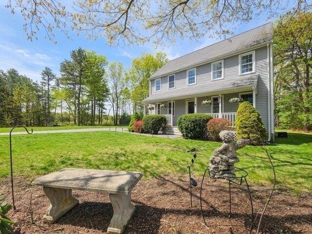 House for sale in Manomet, Massachusetts
