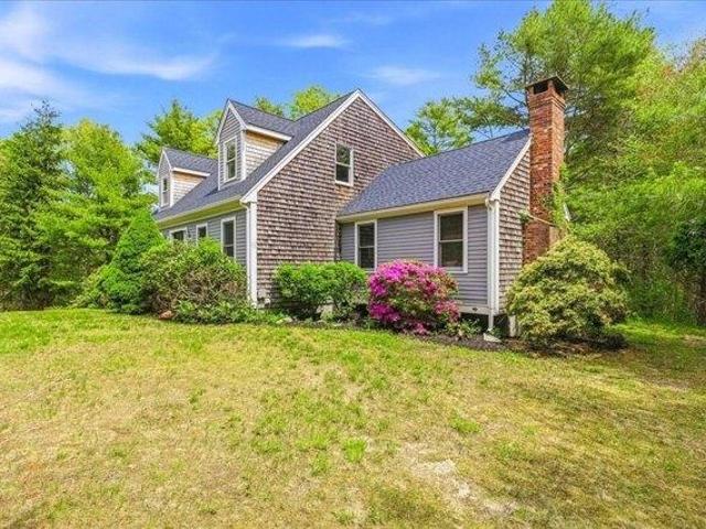 House for sale in Manomet, Massachusetts