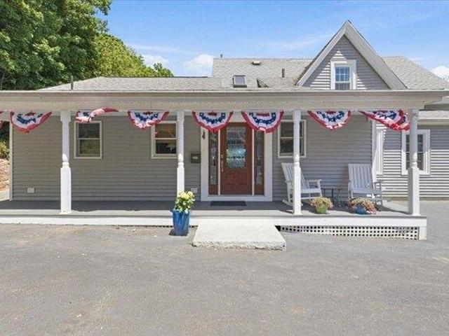 House for sale in Manomet, Massachusetts
