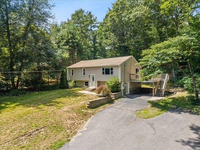 House for sale in Manomet, Massachusetts