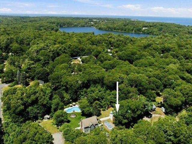 House for sale in Manomet, Massachusetts