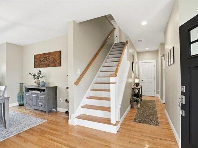 House for sale in Manomet, Massachusetts
