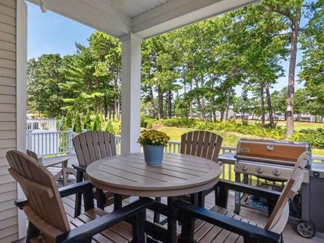 House for sale in Manomet, Massachusetts