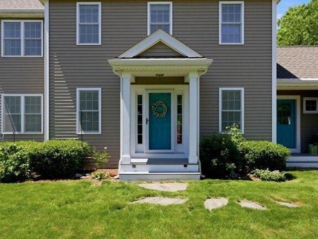 House for sale in Manomet, Massachusetts