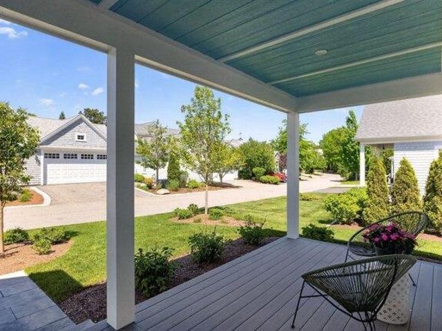 House for sale in Manomet, Massachusetts