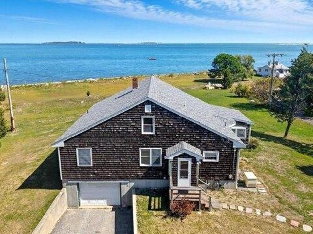 House for sale in Manomet, Massachusetts