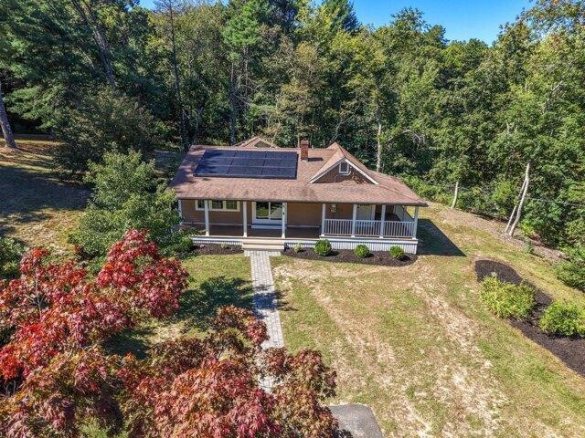House for sale in Manomet, Massachusetts