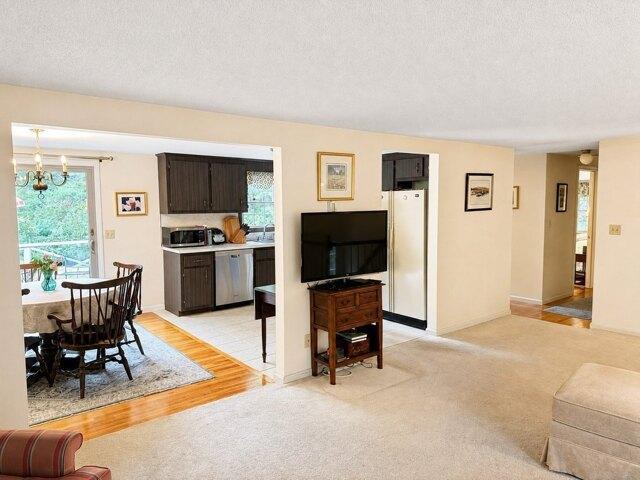 House for sale in Manomet, Massachusetts