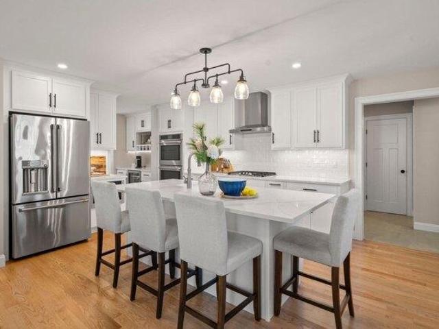 House for sale in Manomet, Massachusetts