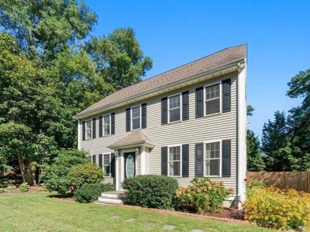House for sale in Manomet, Plymouth