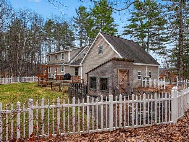 House for sale in Poland, Maine