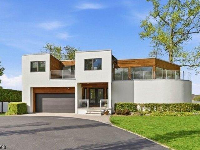 House for sale in Passaic, New Jersey