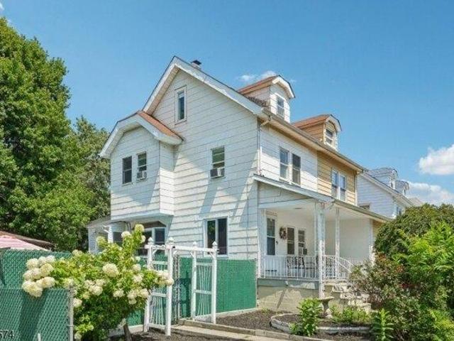 House for sale in Passaic, New Jersey