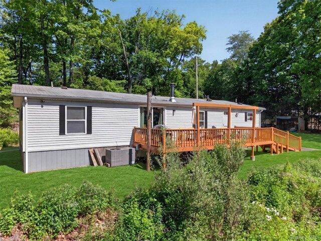 House for sale in Cuddebackville, New York