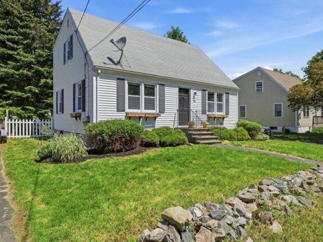 House for sale in Peaks Island, Maine